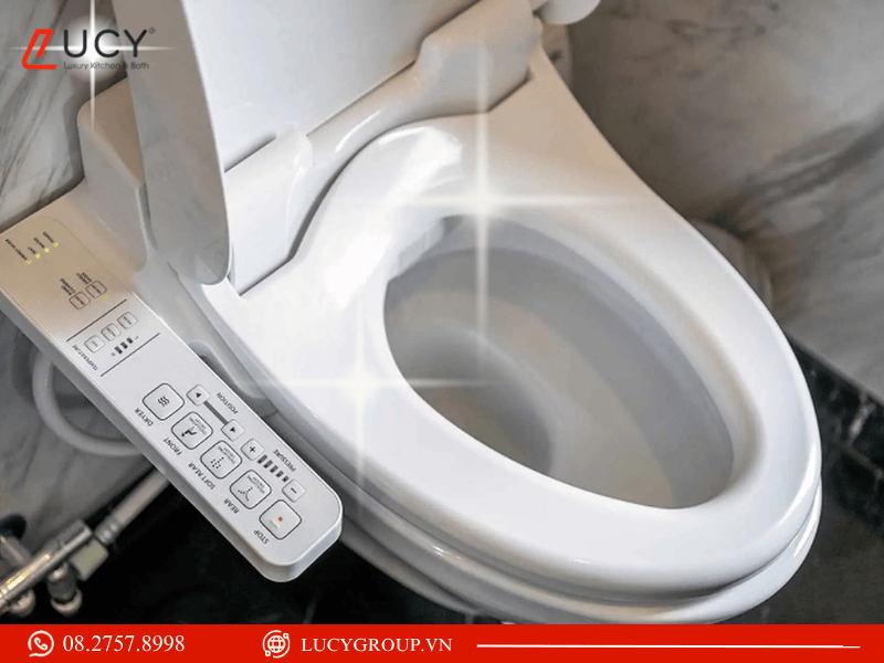 Ảnh Mô Tả Công Nghệ Hiện Đại Trong Bồn Cầu Tại Lucy